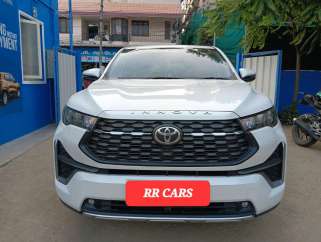 Toyota Innova Hycross GX 8 STR CVT